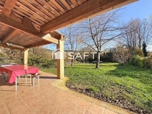 Belle propriété non loin du lac, fort potentiel, possibilité d'un revenu