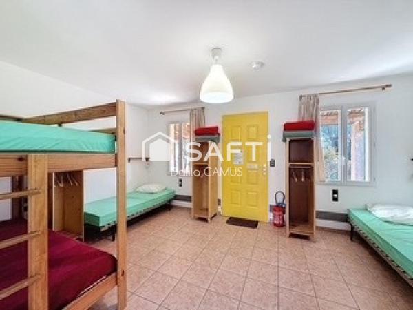 Belle propriété non loin du lac, fort potentiel, possibilité d'un revenu