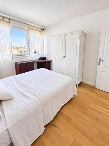 PERNETY / 3 CHAMBRES, GRAND BALCON, LUMIÈRE, ÉTAGE ÉLEVÉ