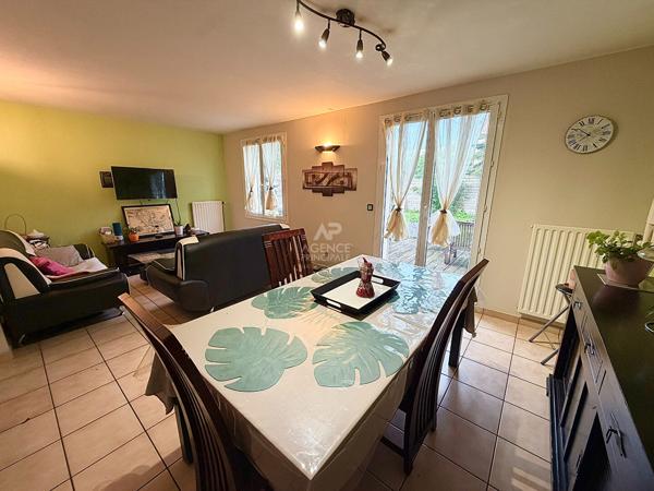 Maison Courdimanche 6 pièce(s) 91 m2 339 900 € **  - Référence  2300