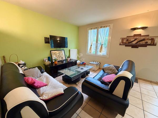 Maison Courdimanche 6 pièce(s) 91 m2 339 900 € **  - Référence  2300