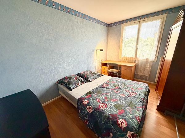 Maison Courdimanche 6 pièce(s) 91 m2 339 900 € **  - Référence  2300