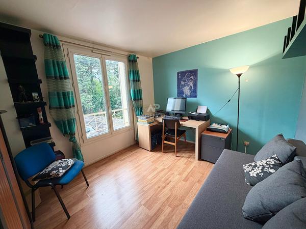 Maison Courdimanche 6 pièce(s) 91 m2 339 900 € **  - Référence  2300