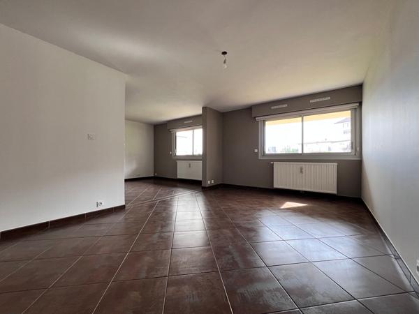 Appartement 5 pièces à louer à Besançon - Fontaine Écu