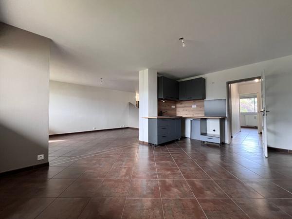 Appartement 5 pièces à louer à Besançon - Fontaine Écu