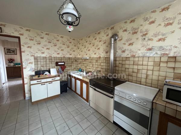 Maison à vendre 4 pièces CHATEAUPONSAC (87) sur terrain de 3500m2