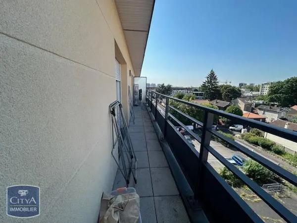 Appartement à louer 3 pièces 56.9m² Épinay-sur-Seine (93800)