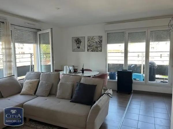 Appartement à louer 3 pièces 56.9m² Épinay-sur-Seine (93800)