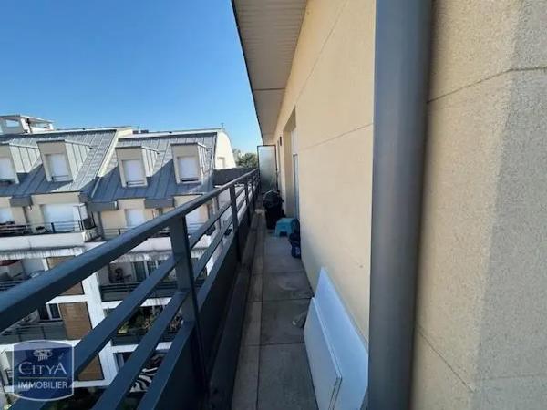 Appartement à louer 3 pièces 56.9m² Épinay-sur-Seine (93800)