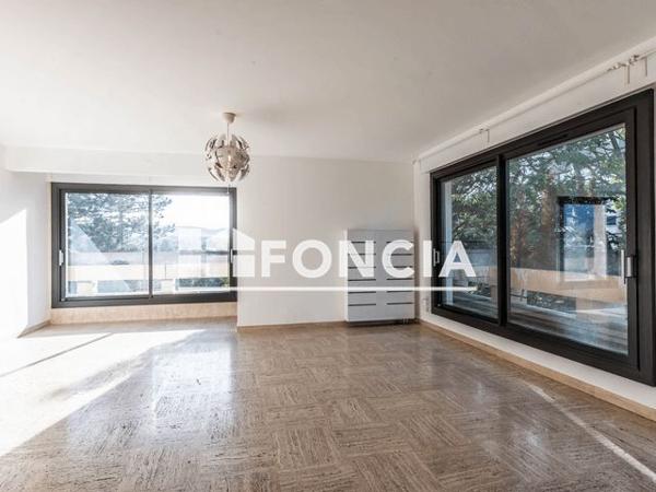 À vendre Appartement 5 pièces 153 m² - Saint-julien-en-genevois 74160