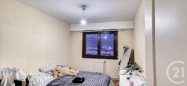 appartement à vendre  4 pièces - 80,07 m2 ST PIERRE EN FAUCIGNY - 74