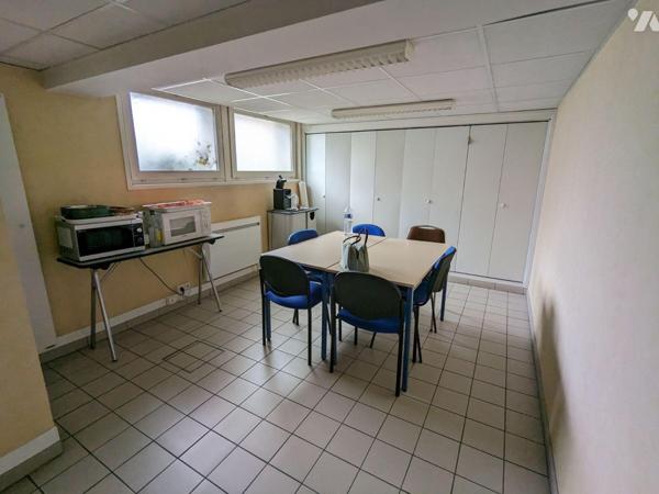 EN EXCLUSIVITE - ST POL/TERNOISE CENTRE-VILLE - LOCAUX A USAGE DE BUREAUX de 250m² EN TRES BON ...
