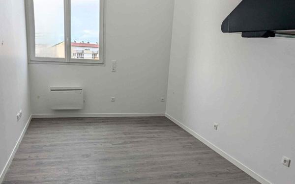 Appartement à vendre    1 pièce • 26 m2 Reims