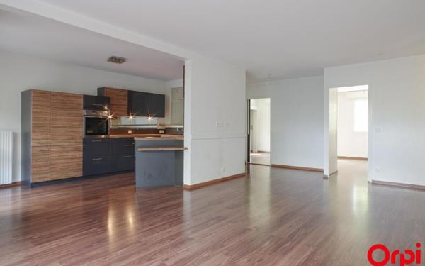 Appartement à louer    5 pièces •  Tassin-la-Demi-Lune