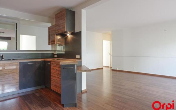 Appartement à louer    5 pièces •  Tassin-la-Demi-Lune