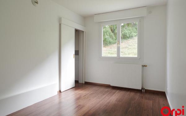 Appartement à louer    5 pièces •  Tassin-la-Demi-Lune