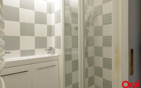 Appartement à louer    5 pièces •  Tassin-la-Demi-Lune