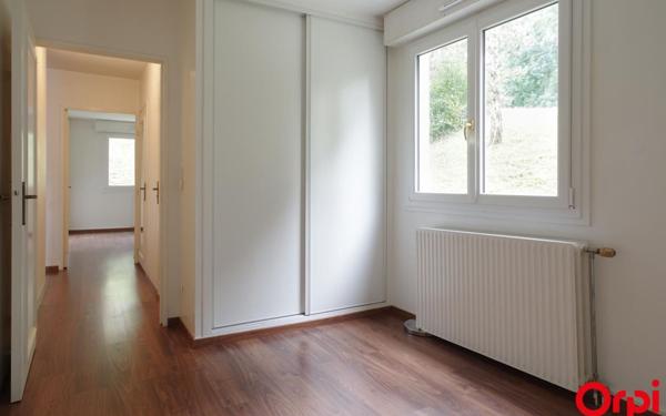 Appartement à louer    5 pièces •  Tassin-la-Demi-Lune