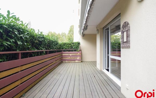 Appartement à louer    5 pièces •  Tassin-la-Demi-Lune