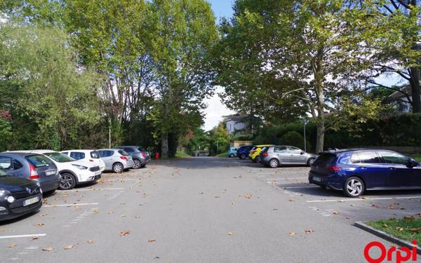 Appartement à louer    5 pièces •  Tassin-la-Demi-Lune