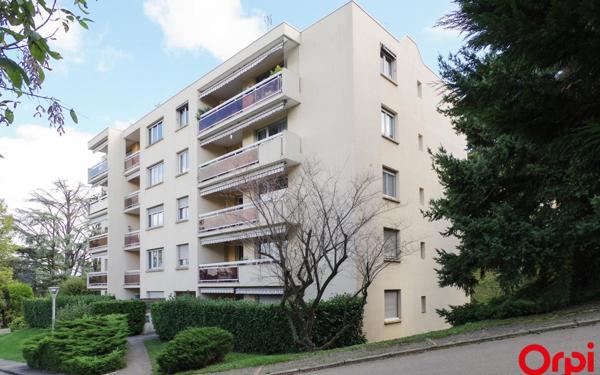 Appartement à louer    5 pièces •  Tassin-la-Demi-Lune