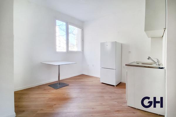 CALUIRE - T2 de 55 m² - REFAIT À NEUF - CLIMATISÉ - LOGGIA
