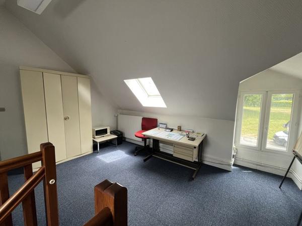Immeuble 135 000 € Bourges 72 m² DPE D