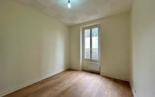 Appartement à vendre    3 pièces • 48,59 m2 Corbeil-Essonnes