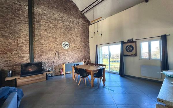 Maison à vendre    8 pièces •  Manhac