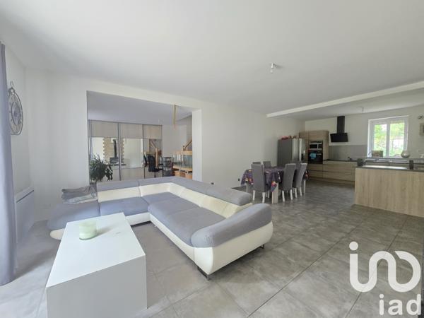 House for sale 5 rooms 155 m² Baule