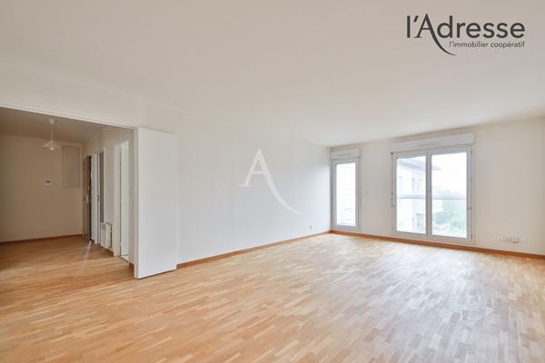 Appartement familial 4 pièces avec 2 balcons, 2 parkings et cave