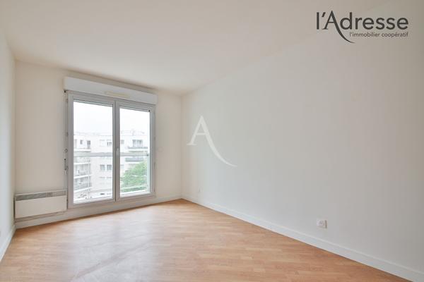 Appartement familial 4 pièces avec 2 balcons, 2 parkings et cave