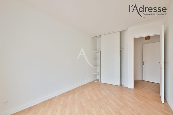 Appartement familial 4 pièces avec 2 balcons, 2 parkings et cave