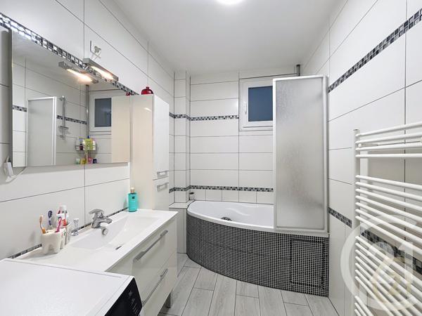 Appartement F3 à vendre  3 pièces - 66,55 m2 BONDY - 93