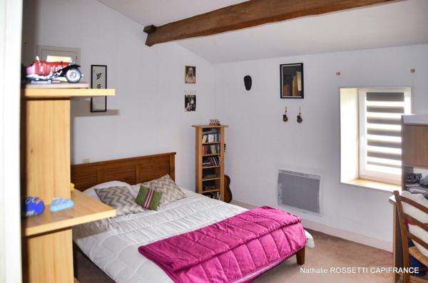 Maison à vendre 6 pièces LA GREVE SUR MIGNON (17)Maison de charme avec jardin paysagé et dépendance – 133 m² habitables sur 947 m² de terrain