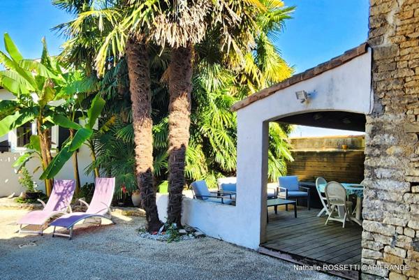 Maison à vendre 6 pièces LA GREVE SUR MIGNON (17)Maison de charme avec jardin paysagé et dépendance – 133 m² habitables sur 947 m² de terrain