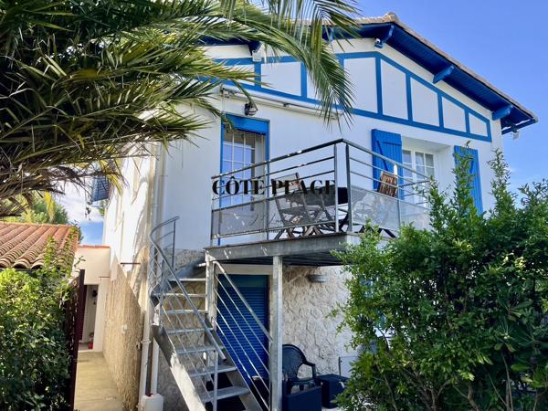 Royan (17200) VILLA STYLE BASQUE PROCHE PLAGES ET PORT DE PLAISANCE AU PRIX DE 945 000 € HAI