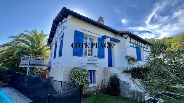 Royan (17200) VILLA STYLE BASQUE PROCHE PLAGES ET PORT DE PLAISANCE AU PRIX DE 945 000 € HAI