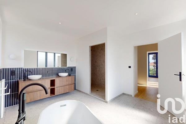 Maison à vendre 5 pièces 256 m² Ennezat