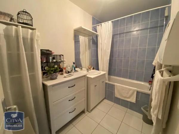 Appartement à louer 3 pièces 72.77m² La Riche (37520)