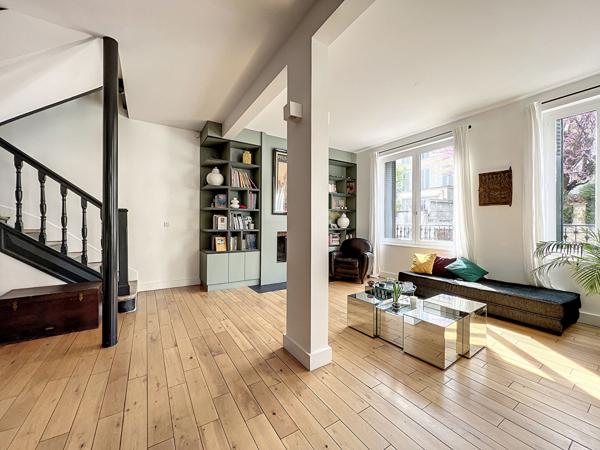 Appartement Suresnes 5 pièce(s) 122 m2