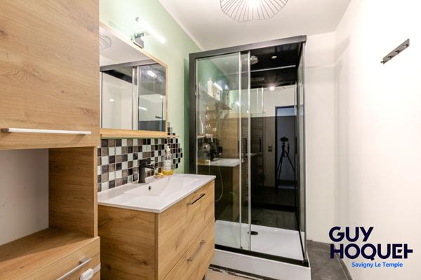 À vendre : Appartement spacieux de 3 chambres // AU CALME !