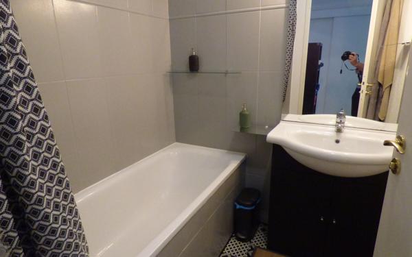 Appartement à vendre    3 pièces • 56 m2 Vedène