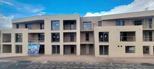 APPARTEMENT AVEC BALCON, CAVE, 2 PARKINGS