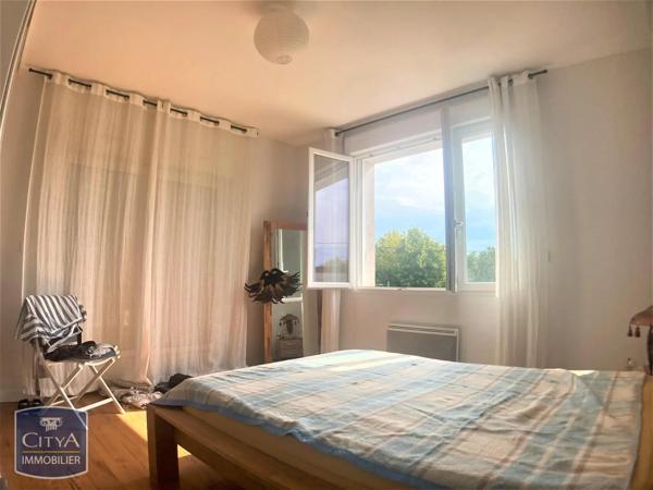 Appartement à louer 4 pièces 90m² Montauban (82000)
