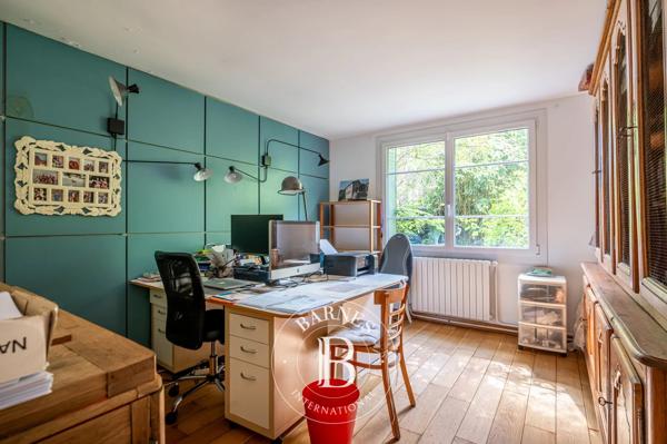 Nanterre, Maison 5 Chambres -  200 m² à vendre