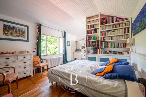 Nanterre, Maison 5 Chambres -  200 m² à vendre
