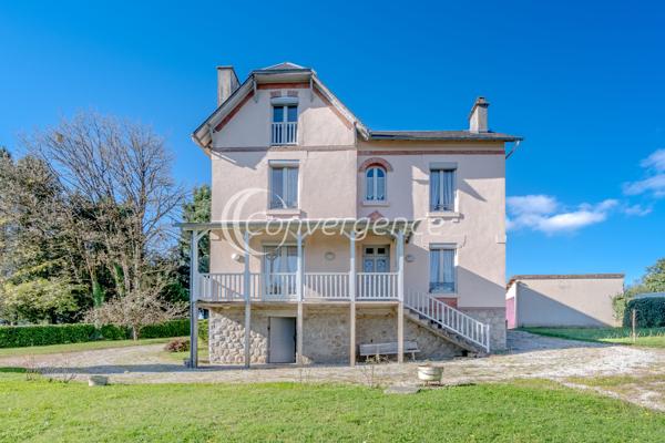Maison
                                                                                                                                                                                                                                                                                                                        5 pièce(s)                                                                                                                                                                                                          3 chambre(s)                                                                                                                                                                                                          119  m²