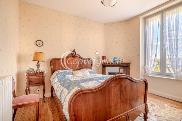 Maison
                                                                                                                                                                                                                                                                                                                        5 pièce(s)                                                                                                                                                                                                          3 chambre(s)                                                                                                                                                                                                          119  m²