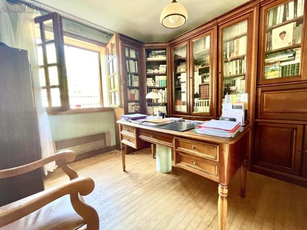 Maison à vendre à Saint-Chély-d'Apcher en Lozère (48200), ref : 48032-187